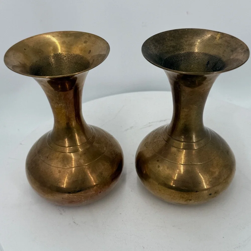1.a.0.0.7.5 Vtg Pair Solid Brass Bud Vases 5.25